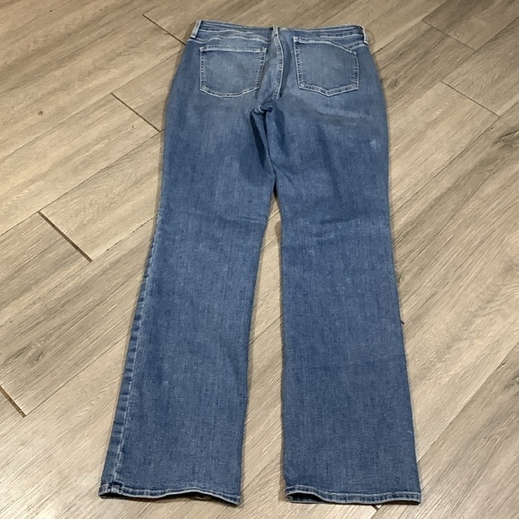 NYDJ “Marilyn Straight” Heyburn Light Wash Stretch Jeans size 8 - Picture 2 of 10
